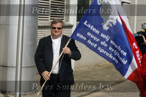 Hilversum 6 mei 2007
Herdenking Pim Fortuyn op het mediapark met oa Hilbrand Nawijn.