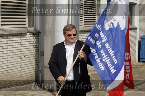 Hilversum 6 mei 2007
Herdenking Pim Fortuyn op het mediapark met oa Hilbrand Nawijn.