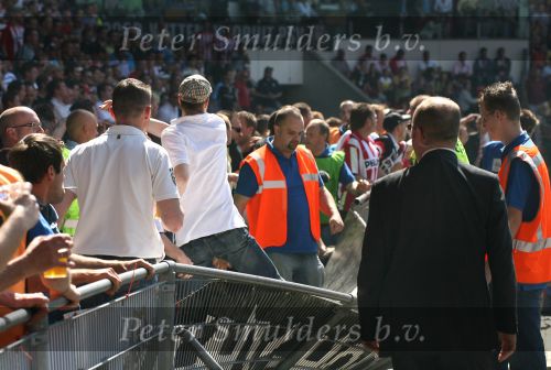 Eindhoven, 29 April 2007 Kampioenswestrijd PSV-Vitesse, eindstand 5-1
Seizoen 2006/2007 Onverwachts landskampioenschap voor PSV doordat de concurrent AZ verloor en Ajax een doelpunt tekort kwam
Ongeregeldheden bij enkele supporters/hooligans van PSV