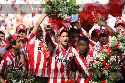 Eindhoven, 29 April 2007 Kampioenswestrijd PSV-Vitesse, eindstand 5-1
Seizoen 2006/2007 Onverwachts landskampioenschap voor PSV doordat de concurrent AZ verloor en Ajax een doelpunt tekort kwam
Ibrahim Afellay