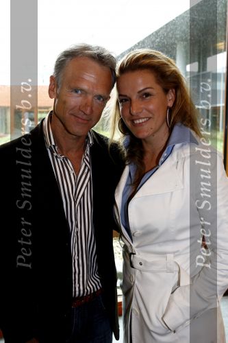 Schiphol oost 7 mei 2007
Presentatie 10 finalisten van de Mis Missverkiezing met Jaap Jongbloed en Lucille Werner.