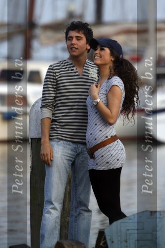 Volendam 13 april 2007
Jan Smit en Yolanthe Cabau v Kasbergen verliefd in d e haven van Volendam.