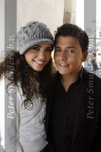 Amersfoort 29 mei 2007
Tros zomerfeest op plein in Amersfoort. Jan Smit en Yolanthe Cabau v Kasbergen
Peter Smulders bv