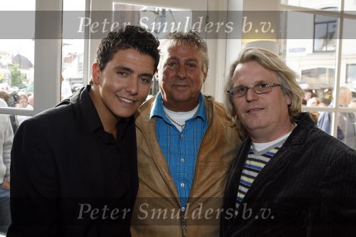 Amersfoort 29 mei 2007
Tros zomerfeest op plein in Amersfoort. Jan Smit Frank Timmer en Jaap Buijs
Peter Smulders bv