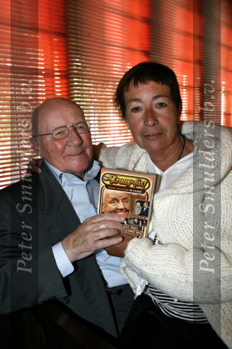 Laren 8 mei 2007
Johny Kraaykamp sr  presentatie dvd in de singer in laren.Josine v Dalsum