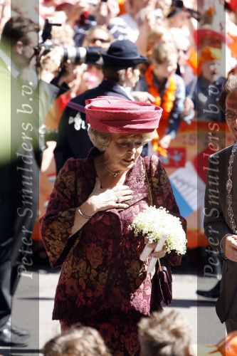 Woudrichem Den Bosch 30 april 2007
Koningin Beatrix Prins Willem Alexander Prins Friso mabel Wisse Smit Prins Constantijn Prinses Laurentien Prinses Margriet Pieter v Vollenhoven Prins Maurits Prinses Marilene Prins Bernhard jr Prinses Annette Prins Pieter Christiaan Prinses  Anita Prins Floris en Prinses Aimee koninginnedag 2007.