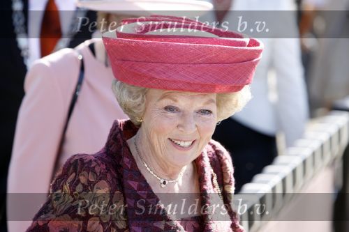 Woudrichem Den Bosch 30 april 2007
Koningin Beatrix Prins Willem Alexander Prins Friso mabel Wisse Smit Prins Constantijn Prinses Laurentien Prinses Margriet Pieter v Vollenhoven Prins Maurits Prinses Marilene Prins Bernhard jr Prinses Annette Prins Pieter Christiaan Prinses  Anita Prins Floris en Prinses Aimee koninginnedag 2007.