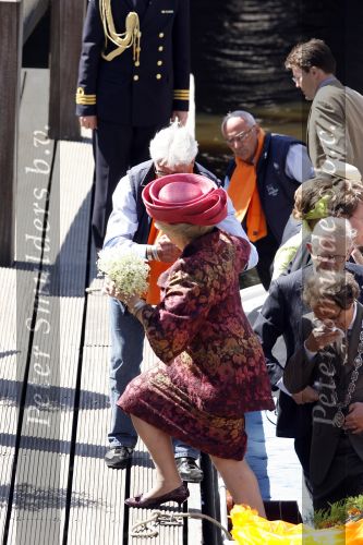 Woudrichem Den Bosch 30 april 2007
Koningin Beatrix Prins Willem Alexander Prins Friso mabel Wisse Smit Prins Constantijn Prinses Laurentien Prinses Margriet Pieter v Vollenhoven Prins Maurits Prinses Marilene Prins Bernhard jr Prinses Annette Prins Pieter Christiaan Prinses  Anita Prins Floris en Prinses Aimee koninginnedag 2007.