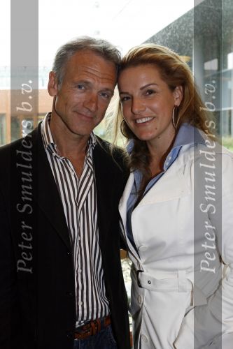Schiphol oost 7 mei 2007
Presentatie 10 finalisten van de Mis Missverkiezing met Jaap Jongbloed en Lucille Werner.