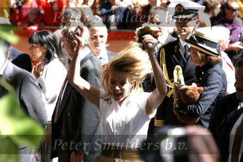 Woudrichem Den Bosch 30 april 2007
Koningin Beatrix Prins Willem Alexander Prins Friso mabel Wisse Smit Prins Constantijn Prinses Laurentien Prinses Margriet Pieter v Vollenhoven Prins Maurits Prinses Marilene Prins Bernhard jr Prinses Annette Prins Pieter Christiaan Prinses  Anita Prins Floris en Prinses Aimee koninginnedag 2007.