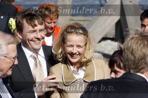 Woudrichem Den Bosch 30 april 2007
Koningin Beatrix Prins Willem Alexander Prins Friso mabel Wisse Smit Prins Constantijn Prinses Laurentien Prinses Margriet Pieter v Vollenhoven Prins Maurits Prinses Marilene Prins Bernhard jr Prinses Annette Prins Pieter Christiaan Prinses  Anita Prins Floris en Prinses Aimee koninginnedag 2007.