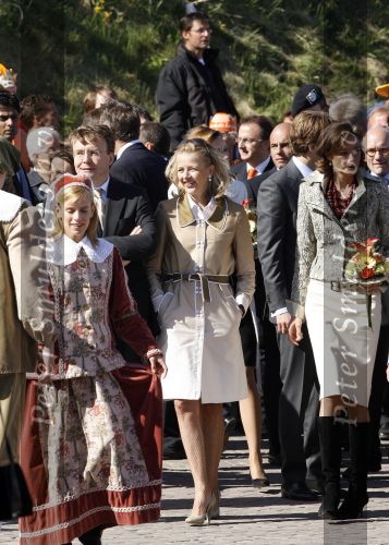 Woudrichem Den Bosch 30 april 2007
Koningin Beatrix Prins Willem Alexander Prins Friso mabel Wisse Smit Prins Constantijn Prinses Laurentien Prinses Margriet Pieter v Vollenhoven Prins Maurits Prinses Marilene Prins Bernhard jr Prinses Annette Prins Pieter Christiaan Prinses  Anita Prins Floris en Prinses Aimee koninginnedag 2007.