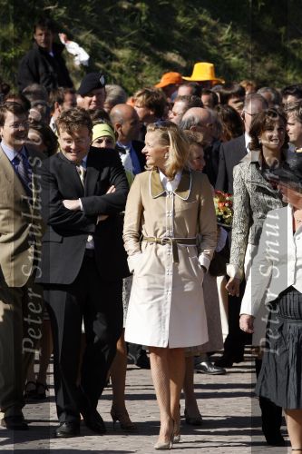 Woudrichem Den Bosch 30 april 2007
Koningin Beatrix Prins Willem Alexander Prins Friso mabel Wisse Smit Prins Constantijn Prinses Laurentien Prinses Margriet Pieter v Vollenhoven Prins Maurits Prinses Marilene Prins Bernhard jr Prinses Annette Prins Pieter Christiaan Prinses  Anita Prins Floris en Prinses Aimee koninginnedag 2007.
