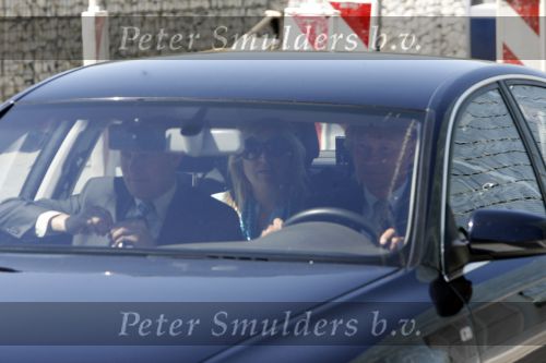 Leiden 2 mei 2007
Prinses Ariana ligt in het leids UMC  ziekenhuis ivm infectie aan de luchtwegen.
Maxima Prins Willem Alexander en Jorge Zorrequieta en Carmen Zorreguieta komen op bezoek.