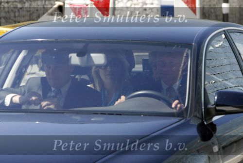 Leiden 2 mei 2007
Prinses Ariana ligt in het leids UMC  ziekenhuis ivm infectie aan de luchtwegen.
Maxima Prins Willem Alexander en Jorge Zorrequieta en Carmen Zorreguieta komen op bezoek.