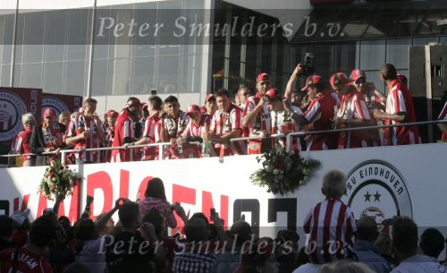 Eindhoven, 1 Mei 2007 Huldiging Selektie van PSV in het PSV-stadion 2 dagen nadat zij voor de 20e maal kampioen zijn geworden van Nederland op de platte kar