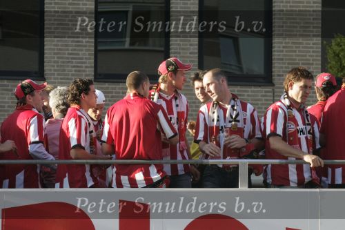 Eindhoven, 1 Mei 2007 Huldiging Selektie van PSV in het PSV-stadion 2 dagen nadat zij voor de 20e maal kampioen zijn geworden van Nederland op de platte kar