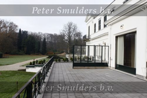 Soestdijk 30 november 2006
Interieur en exterieur foto\'s van paleis soestdijk. Vanaf 15 december gaat het paleis open voor publiek. Prins Bernhard en Prinses Juliana waren de laatste bewoners.