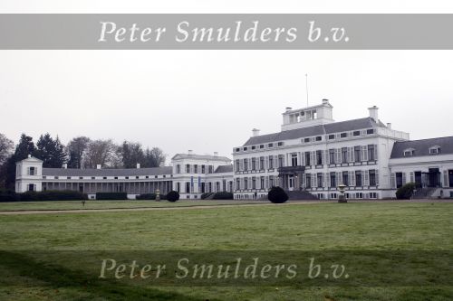 Soestdijk 30 november 2006
Interieur en exterieur foto\'s van paleis soestdijk. Vanaf 15 december gaat het paleis open voor publiek. Prins Bernhard en Prinses Juliana waren de laatste bewoners.