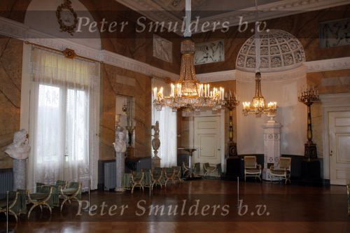 Soestdijk 30 november 2006
Interieur en exterieur foto\'s van paleis soestdijk. Vanaf 15 december gaat het paleis open voor publiek. Prins Bernhard en Prinses Juliana waren de laatste bewoners.
