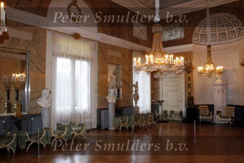 Soestdijk 30 november 2006
Interieur en exterieur foto\'s van paleis soestdijk. Vanaf 15 december gaat het paleis open voor publiek. Prins Bernhard en Prinses Juliana waren de laatste bewoners.