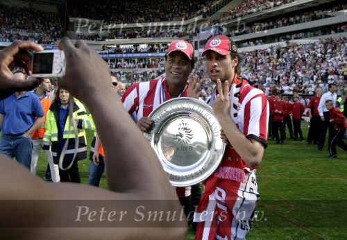 Eindhoven, 29 April 2007 Kampioenswestrijd PSV-Vitesse, eindstand 5-1
Seizoen 2006/2007 Onverwachts landskampioenschap voor PSV doordat de concurrent AZ verloor en Ajax een doelpunt tekort kwam
Patrick Kluivert