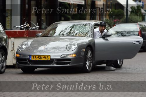 Amsterdam 25 april 2007
 de man van Anouk, Postman in zijn porsche 911