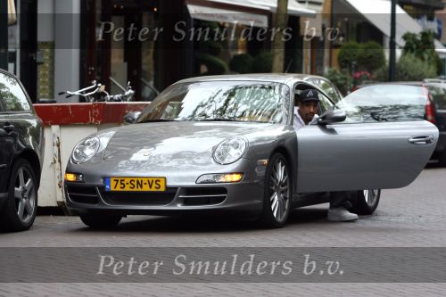 Amsterdam 25 april 2007
 de man van Anouk, Postman in zijn porsche 911