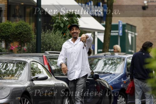 Amsterdam 25 april 2007
 de man van Anouk, Postman in zijn porsche 911