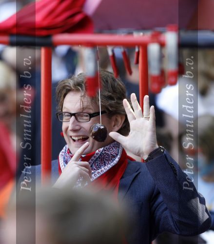 Woudrichem Den Bosch 30 april 2007
Koningin Beatrix Prins Willem Alexander Prins Friso mabel Wisse Smit Prins Constantijn Prinses Laurentien Prinses Margriet Pieter v Vollenhoven Prins Maurits Prinses Marilene Prins Bernhard jr Prinses Annette Prins Pieter Christiaan Prinses  Anita Prins Floris en Prinses Aimee koninginnedag 2007.