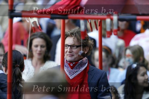 Woudrichem Den Bosch 30 april 2007
Koningin Beatrix Prins Willem Alexander Prins Friso mabel Wisse Smit Prins Constantijn Prinses Laurentien Prinses Margriet Pieter v Vollenhoven Prins Maurits Prinses Marilene Prins Bernhard jr Prinses Annette Prins Pieter Christiaan Prinses  Anita Prins Floris en Prinses Aimee koninginnedag 2007.