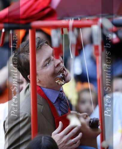 Woudrichem Den Bosch 30 april 2007
Koningin Beatrix Prins Willem Alexander Prins Friso mabel Wisse Smit Prins Constantijn Prinses Laurentien Prinses Margriet Pieter v Vollenhoven Prins Maurits Prinses Marilene Prins Bernhard jr Prinses Annette Prins Pieter Christiaan Prinses  Anita Prins Floris en Prinses Aimee koninginnedag 2007.
Peter Smulders bv