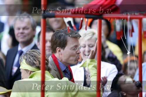 Woudrichem Den Bosch 30 april 2007
Koningin Beatrix Prins Willem Alexander Prins Friso mabel Wisse Smit Prins Constantijn Prinses Laurentien Prinses Margriet Pieter v Vollenhoven Prins Maurits Prinses Marilene Prins Bernhard jr Prinses Annette Prins Pieter Christiaan Prinses  Anita Prins Floris en Prinses Aimee koninginnedag 2007.