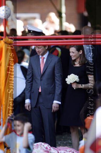 Woudrichem Den Bosch 30 april 2007
Koningin Beatrix Prins Willem Alexander Prins Friso mabel Wisse Smit Prins Constantijn Prinses Laurentien Prinses Margriet Pieter v Vollenhoven Prins Maurits Prinses Marilene Prins Bernhard jr Prinses Annette Prins Pieter Christiaan Prinses  Anita Prins Floris en Prinses Aimee koninginnedag 2007.