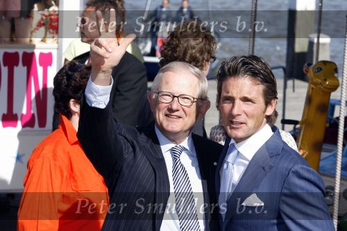 Woudrichem Den Bosch 30 april 2007
Koningin Beatrix Prins Willem Alexander Prins Friso mabel Wisse Smit Prins Constantijn Prinses Laurentien Prinses Margriet Pieter v Vollenhoven Prins Maurits Prinses Marilene Prins Bernhard jr Prinses Annette Prins Pieter Christiaan Prinses  Anita Prins Floris en Prinses Aimee koninginnedag 2007.