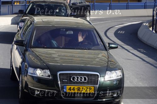 Leiden 2 mei 2007
Prinses Ariana ligt in het leids UMC  ziekenhuis ivm infectie aan de luchtwegen.
Maxima Prins Willem Alexander en Jorge Zorrequieta en Carmen Zorreguieta komen op bezoek.