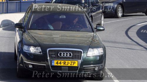 Leiden 2 mei 2007
Prinses Ariana ligt in het leids UMC  ziekenhuis ivm infectie aan de luchtwegen.
Maxima Prins Willem Alexander en Jorge Zorrequieta en Carmen Zorreguieta komen op bezoek.