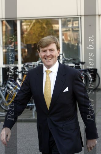 Den Haag 11 april 2007
Prins Willem Alexander vertrekt bij het Bronovo ziekenhuis.