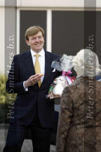 Den Haag 11 april 2007
Prins Willem Alexander vertrekt bij het Bronovo ziekenhuis.