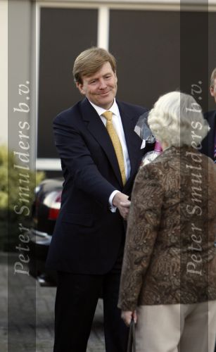 Den Haag 11 april 2007
Prins Willem Alexander vertrekt bij het Bronovo ziekenhuis.