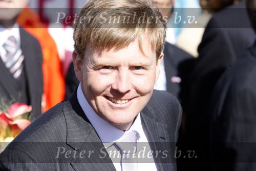 Woudrichem Den Bosch 30 april 2007
Koningin Beatrix Prins Willem Alexander Prins Friso mabel Wisse Smit Prins Constantijn Prinses Laurentien Prinses Margriet Pieter v Vollenhoven Prins Maurits Prinses Marilene Prins Bernhard jr Prinses Annette Prins Pieter Christiaan Prinses  Anita Prins Floris en Prinses Aimee koninginnedag.