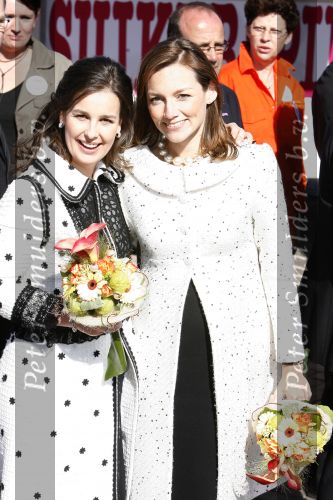 Woudrichem Den Bosch 30 april 2007
Koningin Beatrix Prins Willem Alexander Prins Friso mabel Wisse Smit Prins Constantijn Prinses Laurentien Prinses Margriet Pieter v Vollenhoven Prins Maurits Prinses Marilene Prins Bernhard jr Prinses Annette Prins Pieter Christiaan Prinses  Anita Prins Floris en Prinses Aimee koninginnedag 2007.