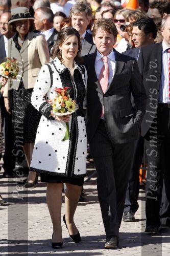 Woudrichem Den Bosch 30 april 2007
Koningin Beatrix Prins Willem Alexander Prins Friso mabel Wisse Smit Prins Constantijn Prinses Laurentien Prinses Margriet Pieter v Vollenhoven Prins Maurits Prinses Marilene Prins Bernhard jr Prinses Annette Prins Pieter Christiaan Prinses  Anita Prins Floris en Prinses Aimee koninginnedag 2007