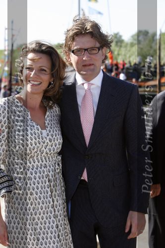Woudrichem Den Bosch 30 april 2007
Koningin Beatrix Prins Willem Alexander Prins Friso mabel Wisse Smit Prins Constantijn Prinses Laurentien Prinses Margriet Pieter v Vollenhoven Prins Maurits Prinses Marilene Prins Bernhard jr Prinses Annette Prins Pieter Christiaan Prinses  Anita Prins Floris en Prinses Aimee koninginnedag 2007