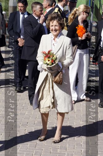 Woudrichem Den Bosch 30 april 2007
Koningin Beatrix Prins Willem Alexander Prins Friso mabel Wisse Smit Prins Constantijn Prinses Laurentien Prinses Margriet Pieter v Vollenhoven Prins Maurits Prinses Marilene Prins Bernhard jr Prinses Annette Prins Pieter Christiaan Prinses  Anita Prins Floris en Prinses Aimee koninginnedag 2007