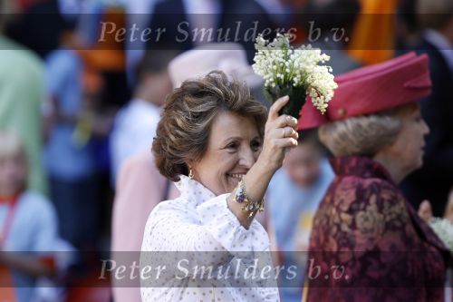 Woudrichem Den Bosch 30 april 2007
Koningin Beatrix Prins Willem Alexander Prins Friso mabel Wisse Smit Prins Constantijn Prinses Laurentien Prinses Margriet Pieter v Vollenhoven Prins Maurits Prinses Marilene Prins Bernhard jr Prinses Annette Prins Pieter Christiaan Prinses  Anita Prins Floris en Prinses Aimee koninginnedag 2007