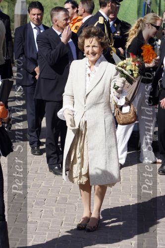 Woudrichem Den Bosch 30 april 2007
Koningin Beatrix Prins Willem Alexander Prins Friso mabel Wisse Smit Prins Constantijn Prinses Laurentien Prinses Margriet Pieter v Vollenhoven Prins Maurits Prinses Marilene Prins Bernhard jr Prinses Annette Prins Pieter Christiaan Prinses  Anita Prins Floris en Prinses Aimee koninginnedag 2007