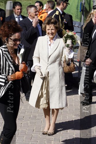 Woudrichem Den Bosch 30 april 2007
Koningin Beatrix Prins Willem Alexander Prins Friso mabel Wisse Smit Prins Constantijn Prinses Laurentien Prinses Margriet Pieter v Vollenhoven Prins Maurits Prinses Marilene Prins Bernhard jr Prinses Annette Prins Pieter Christiaan Prinses  Anita Prins Floris en Prinses Aimee koninginnedag 2007