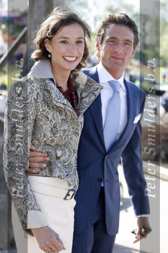 Woudrichem Den Bosch 30 april 2007
Koningin Beatrix Prins Willem Alexander Prins Friso mabel Wisse Smit Prins Constantijn Prinses Laurentien Prinses Margriet Pieter v Vollenhoven Prins Maurits Prinses Marilene Prins Bernhard jr Prinses Annette Prins Pieter Christiaan Prinses  Anita Prins Floris en Prinses Aimee koninginnedag 2007