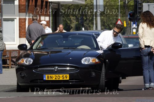 Amsterdam 19 april 2007
Robert Schoemacher in zijn nieuwe jaguar met speciaa kenteken